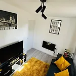 Cosy And Comfy